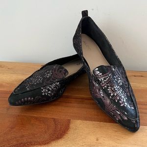 ALDO Embroidery Brocade Flat -Size 8